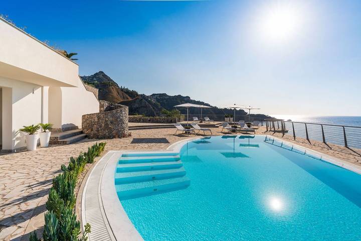 Ferienhaus für 20 Personen, mit Pool und Balkon in Giardini-Naxos - 3