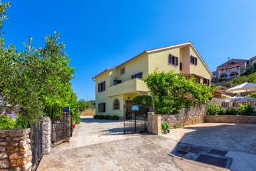 Ferienwohnung für 4 Personen in Mali Lošinj