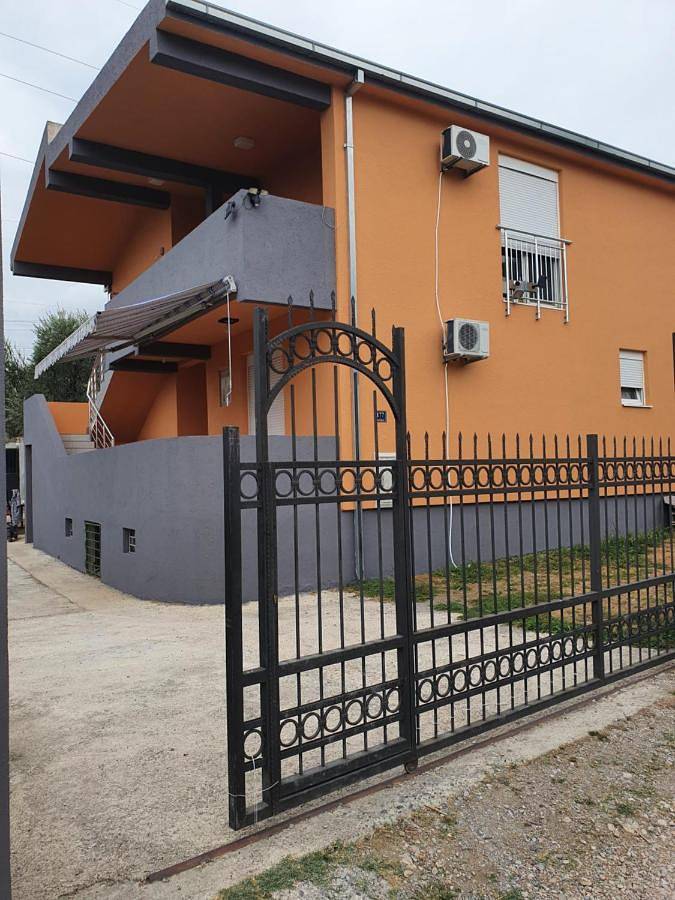 Maison d’hôte pour 11 personnes, avec vue et jardin, animaux acceptés