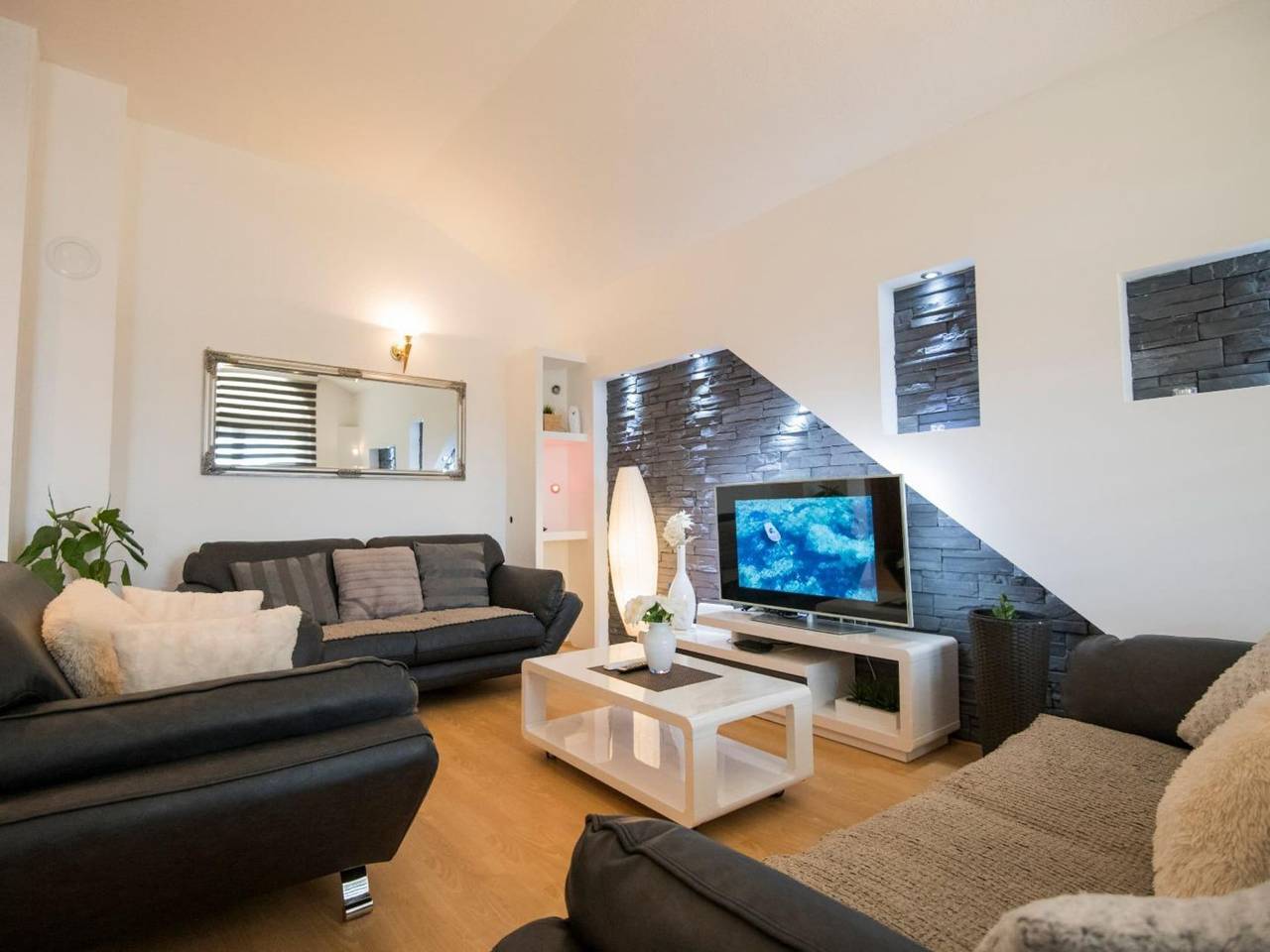 Villa Mia 2 - Six Bedroom Villa with Private Pool in Imotski, Makarska Riviera