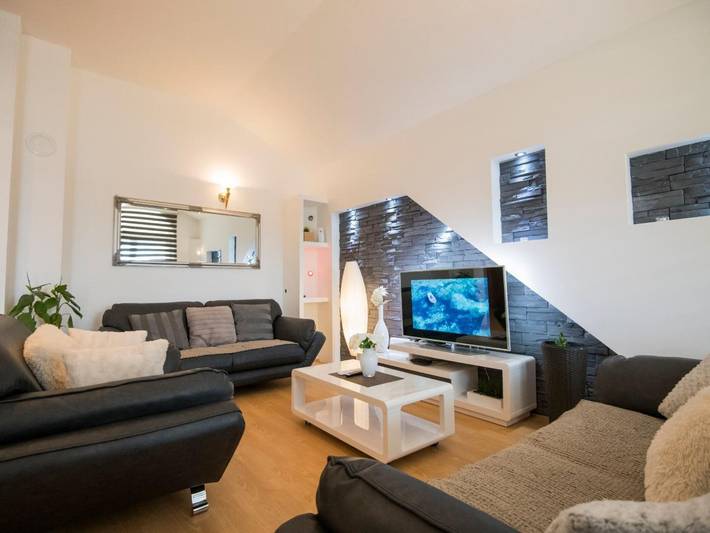 Villa Mia 2 - Six Bedroom Villa with Private Pool in Imotski, Makarska Riviera