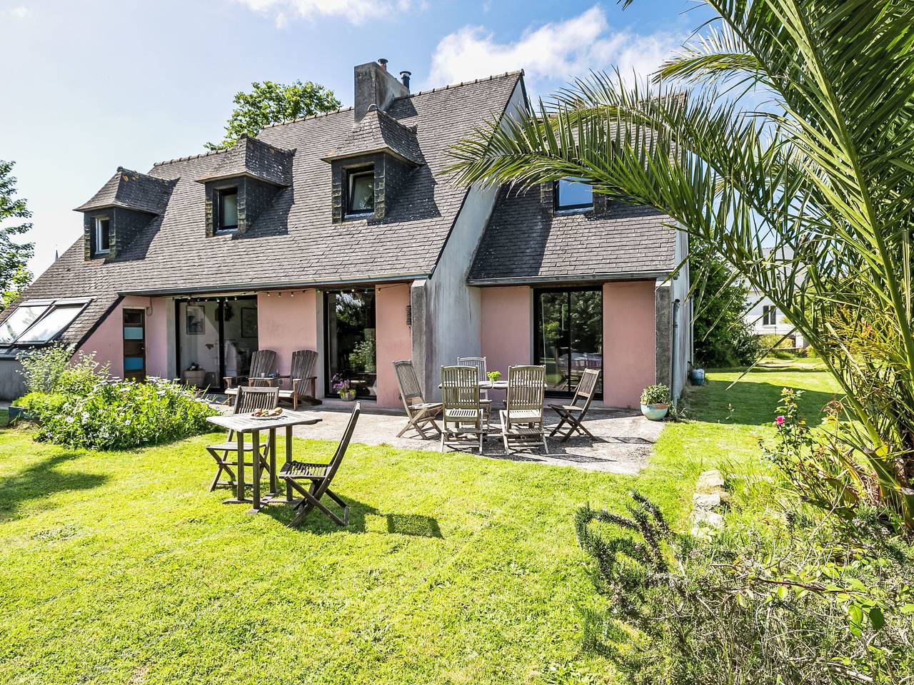 Feliz Breizh in Plounévez-Lochrist, Côte des Légendes