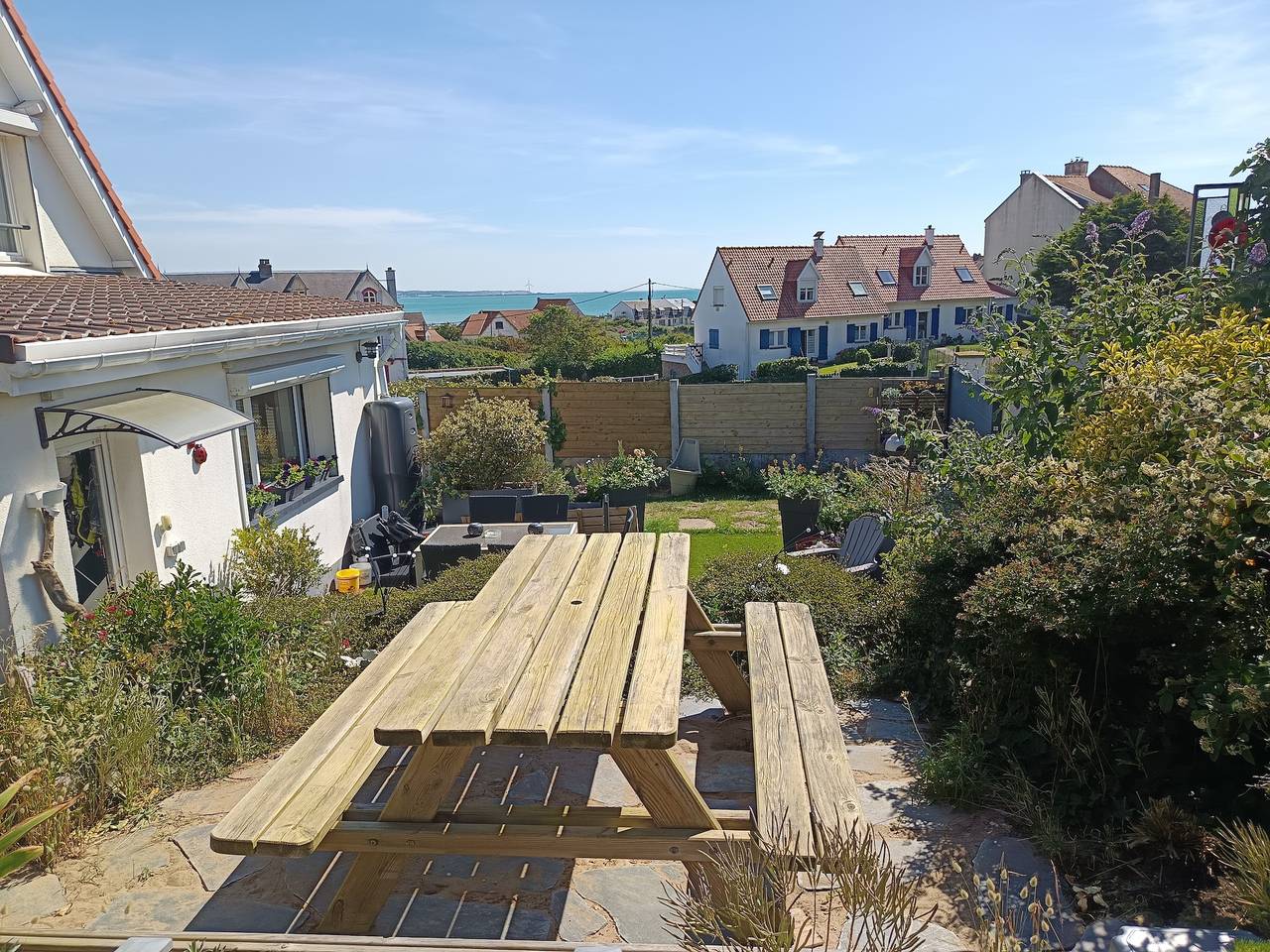 Gastenkamer 'La Coccinelle Des Caps – Suite' met zeezicht, gedeeld terras en wifi, foto 11