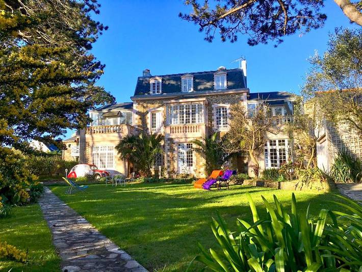 Maison d’hôte pour 3 personnes, avec jardin à Saint-Coulomb