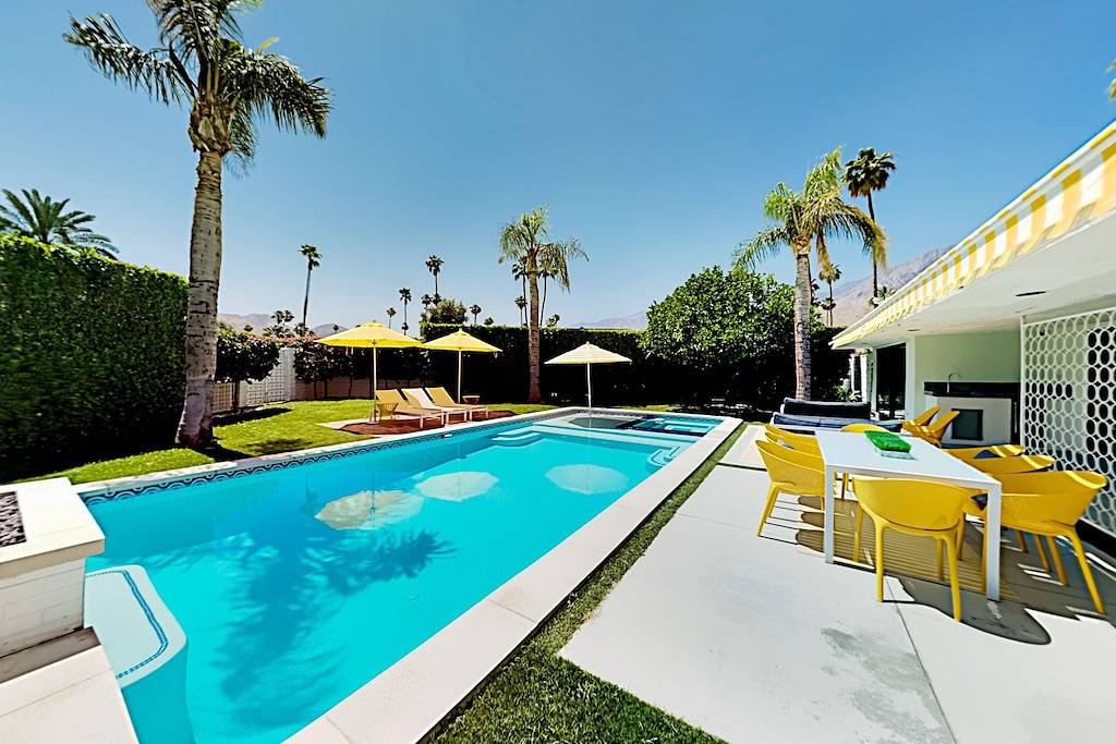 Vacation House for 8 Guests in Palm Springs, Coachella Valley