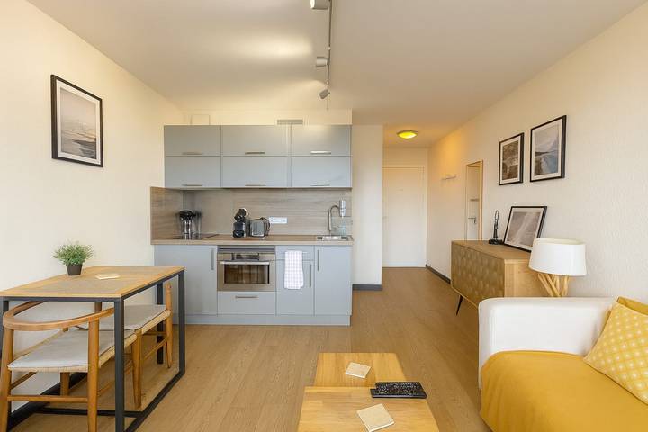 Gîte pour 2 personnes, avec balcon et piscine dans Grande Plage (Biarritz) - 4