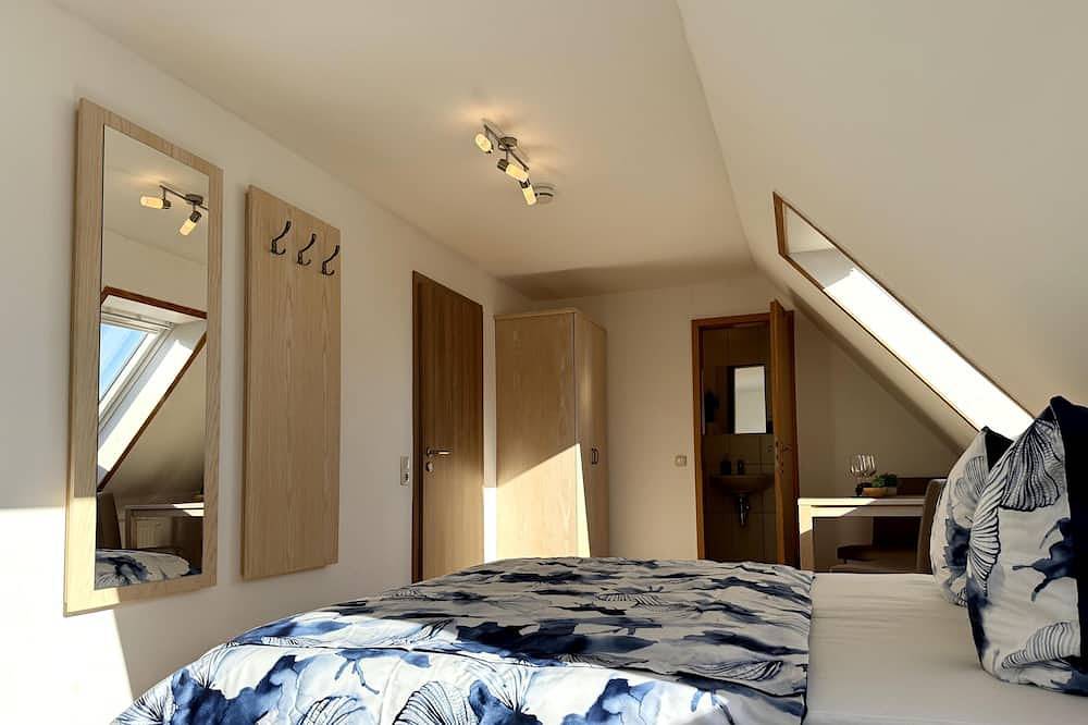 Ganze Wohnung, Komfortables Studio in der Pension vorm Darß in Neu Hirschburg, Ribnitz-Damgarten