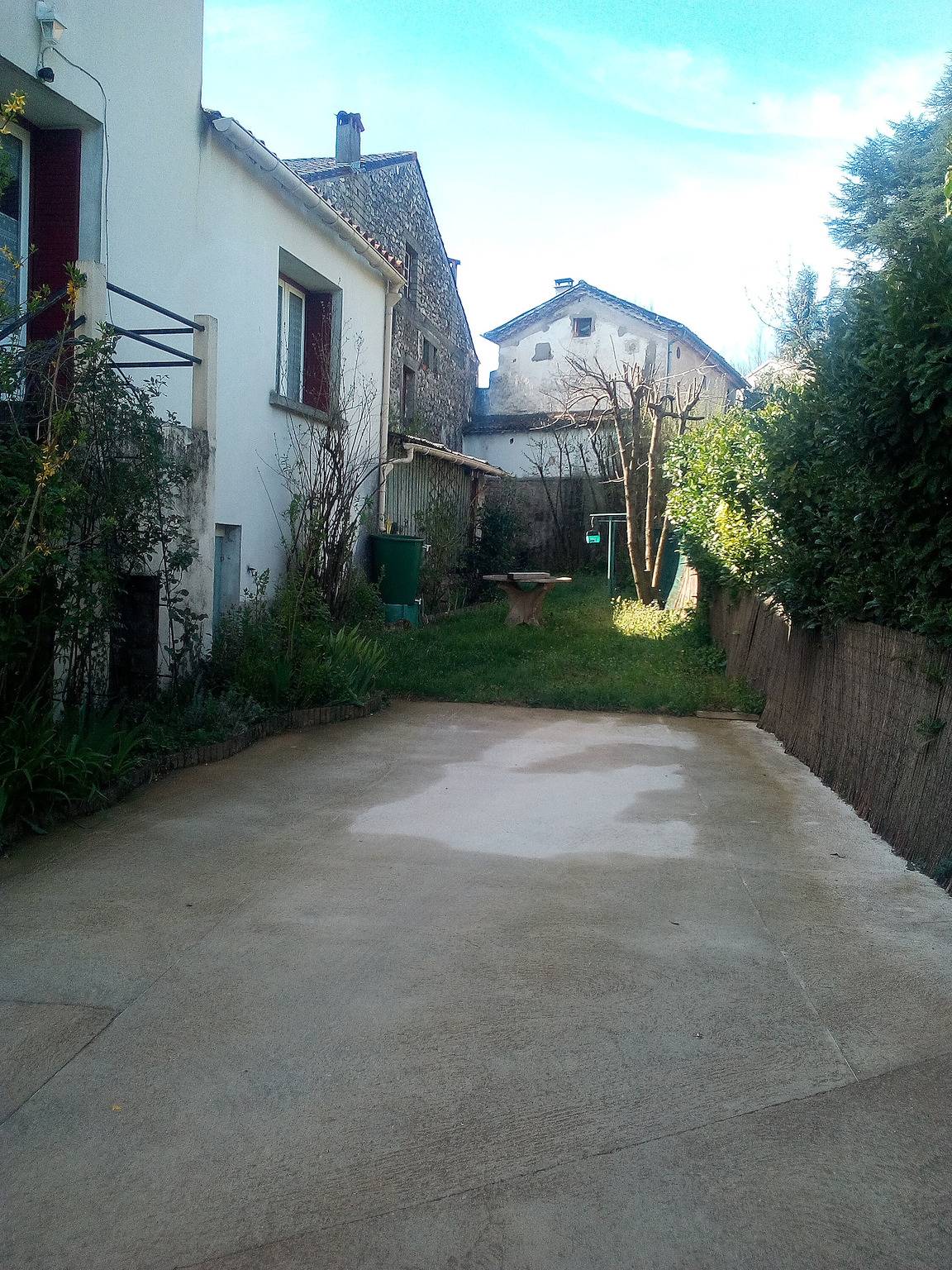 Ganze Wohnung, Apartment 'Le Vigan' mit Gemeinschaftsgarten und Wlan in Le Vigan, Cevennen