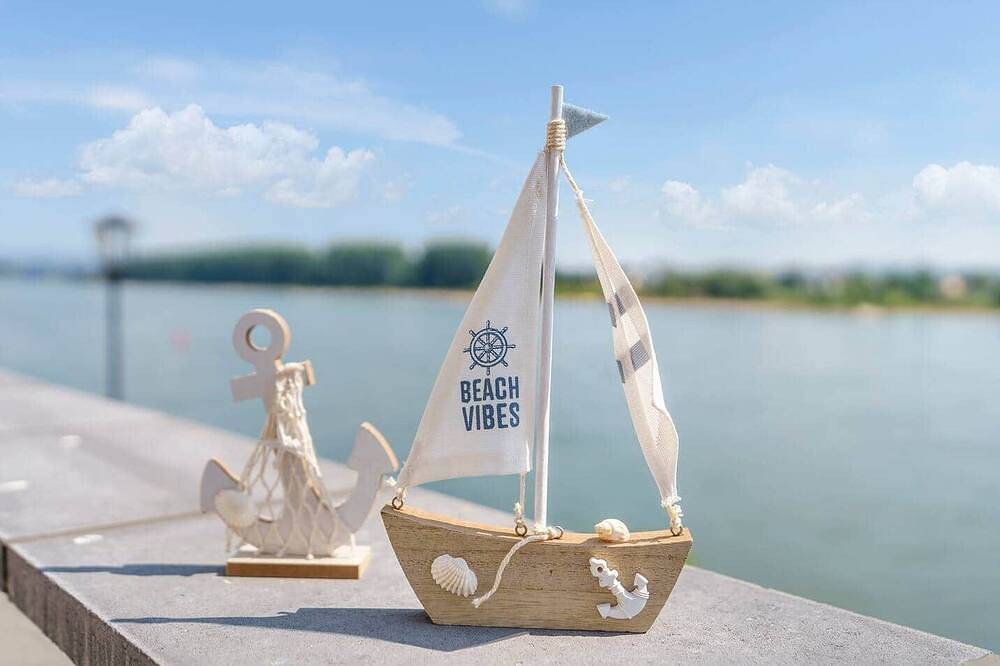 Ganze Wohnung, Schicke Wohnung mit atemberaubendem Rheinblick in Neuwied, Osteifel