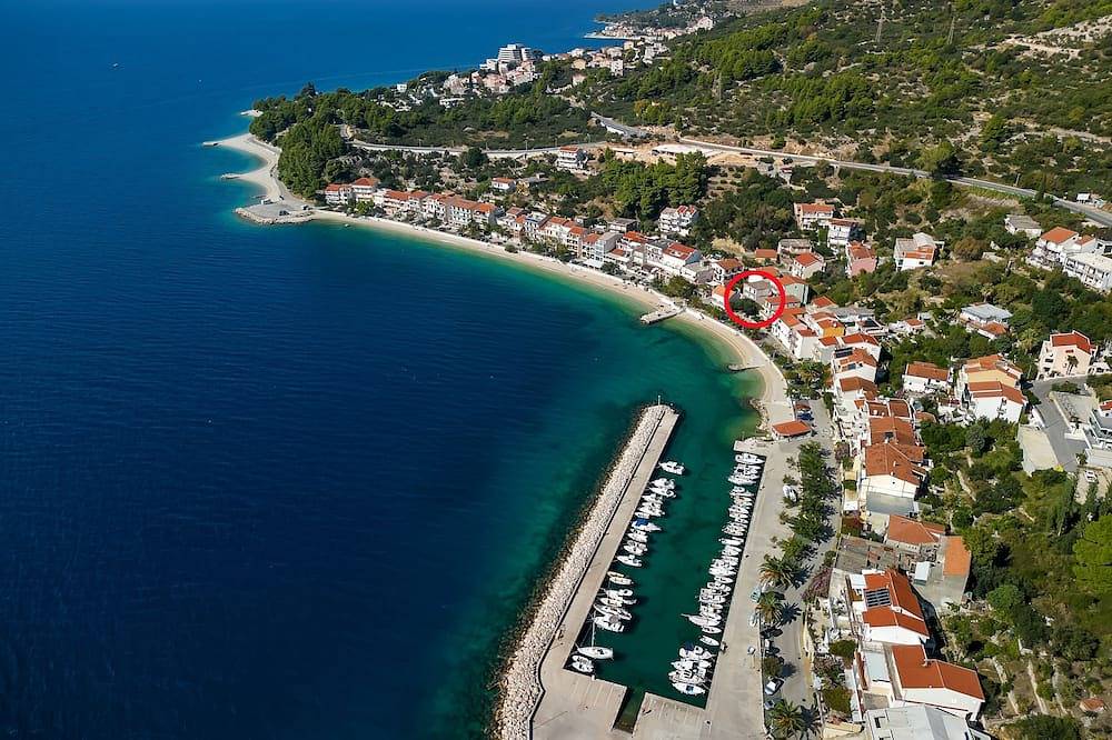 Ganze Wohnung, 3-Zimmer-Ferienwohnung am Strand Podgora, Makarska in Podgora, Makarska Riviera