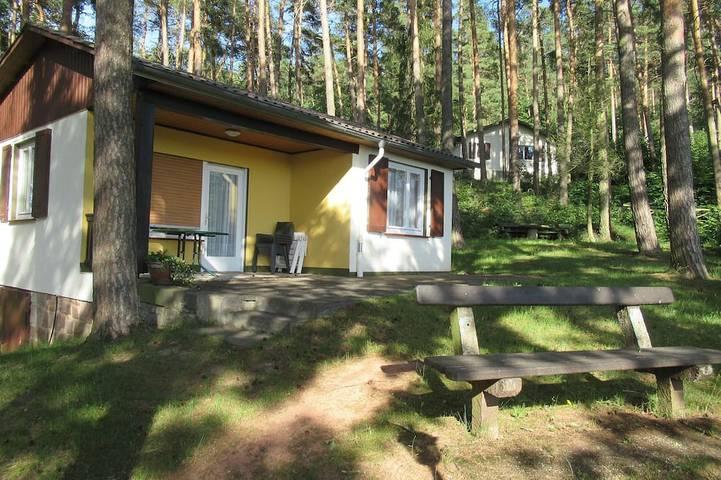 Ferienhaus für 2 Personen, mit Pool und Sauna sowie Balkon, mit Haustier