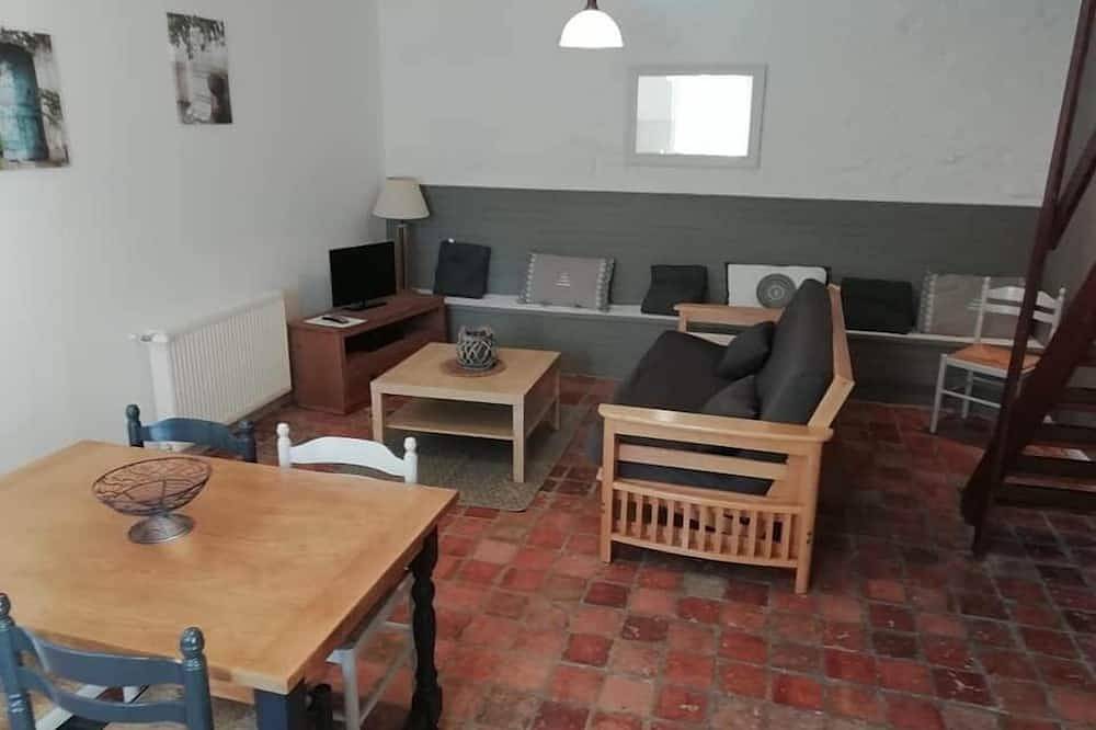 Ménerbes Cottage – Provençal charm & pool access – Les Gîtes du Petit Marcel in Soudan, Châteaubriant und Umgebung