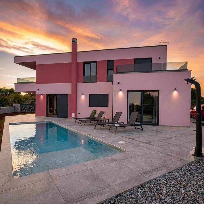 Villa für 8 Personen, mit Pool und Garten, mit Haustier in Premantura