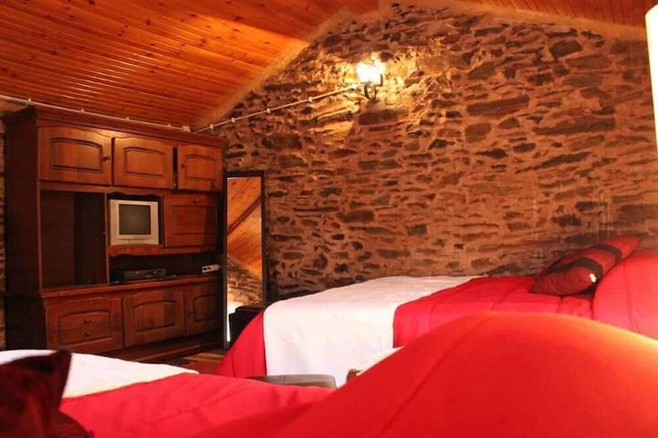 Gîte pour 5 personnes, avec jardin et balcon à Covilhã - 4