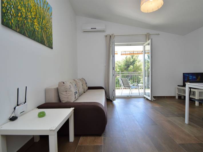 Gîte pour 4 personnes, avec terrasse et jardin à Tribunj - 2