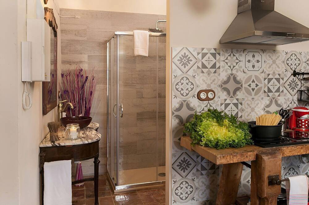 L'Escala - Ventalló. Cosy, Wifi & Rooftop terrace in Ventalló, Alt Empordà