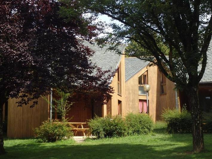 Location de vacances pour 4 personnes, avec balcon ainsi que bassin pour enfant et piscine à Najac - 2