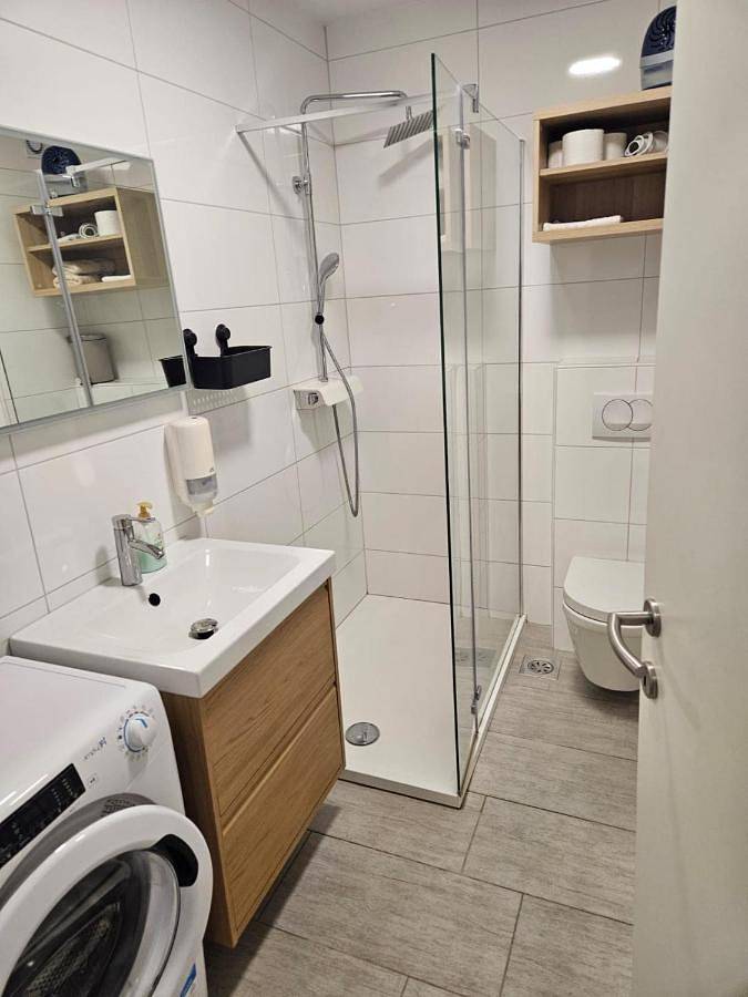 Ferienpark für 6 Personen, mit Whirlpool und Garten sowie Sauna und Pool in Slowenien - 2