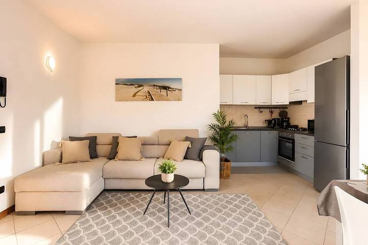 Location de vacances pour 4 personnes, avec jardin à Brovello-Carpugnino