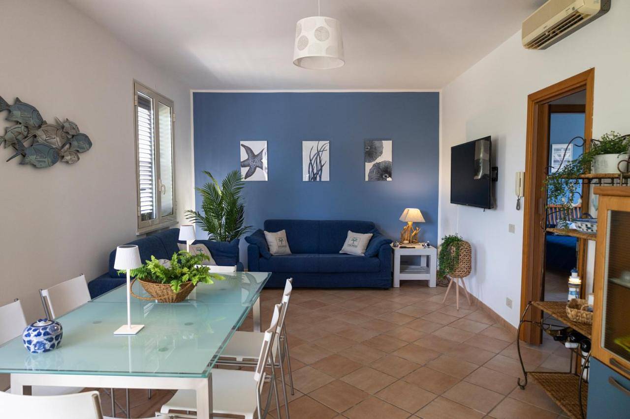 Three-Bedroom Villa in Spiaggia di Campofelice di Roccella (Campofelice di Roccella), Campofelice di Roccella