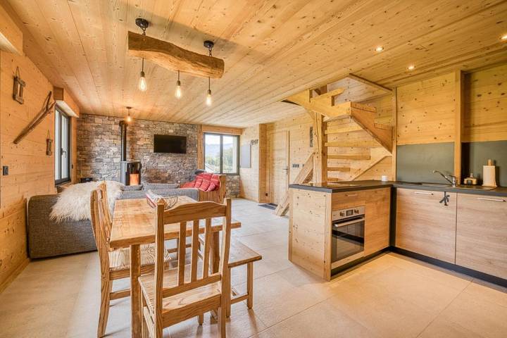 Gîte pour 5 personnes, avec jardin et vue à Épagny - 2