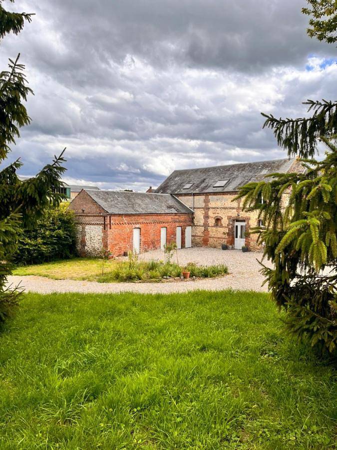 Gîte pour 7 personnes, avec jardin à Saint-Quentin-des-Prés