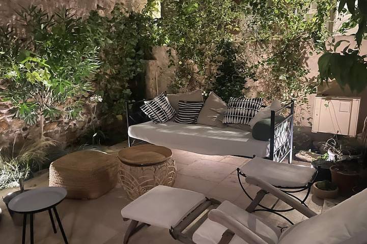 Villa für 8 Personen, mit Garten und Terrasse - 1