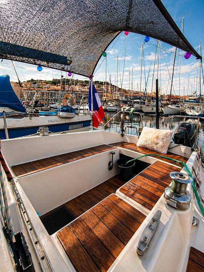 Bateau pour 2 personnes, avec terrasse ainsi que vue sur le lac et vue dans Port de Sète - 4