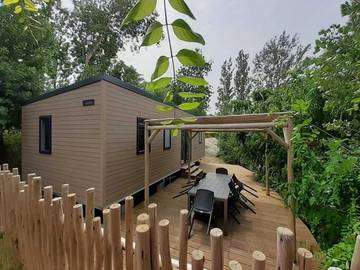 Camping pour 6 personnes, avec vue sur le lac et piscine dans Haute-Garonne