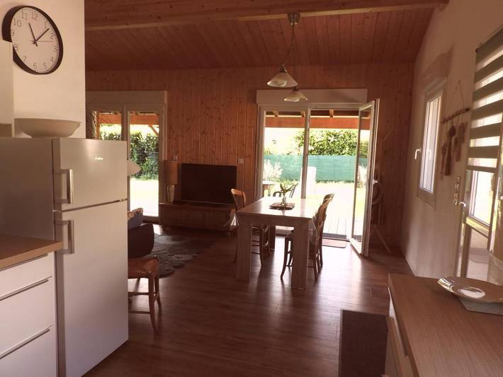 Location de vacances pour 6 personnes, avec jardin à Corme-Royal - 3