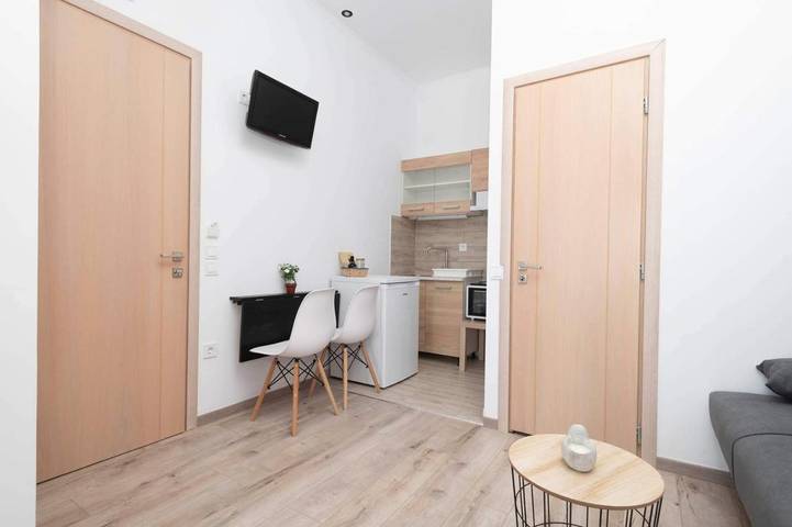 Gîte pour 4 personnes, avec terrasse et vue dans Gialova - 4