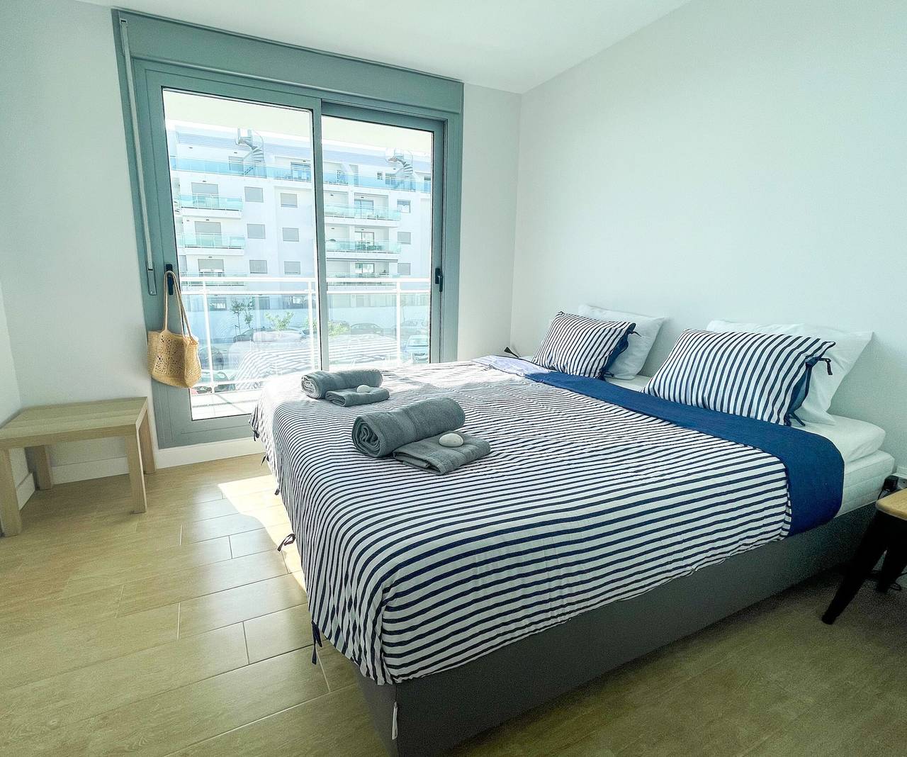 Entire apartment, Apartment 'Frontline Duna Beach' with Sea View, Wi-Fi and Air Conditioning in Torrox Costa, Torrox