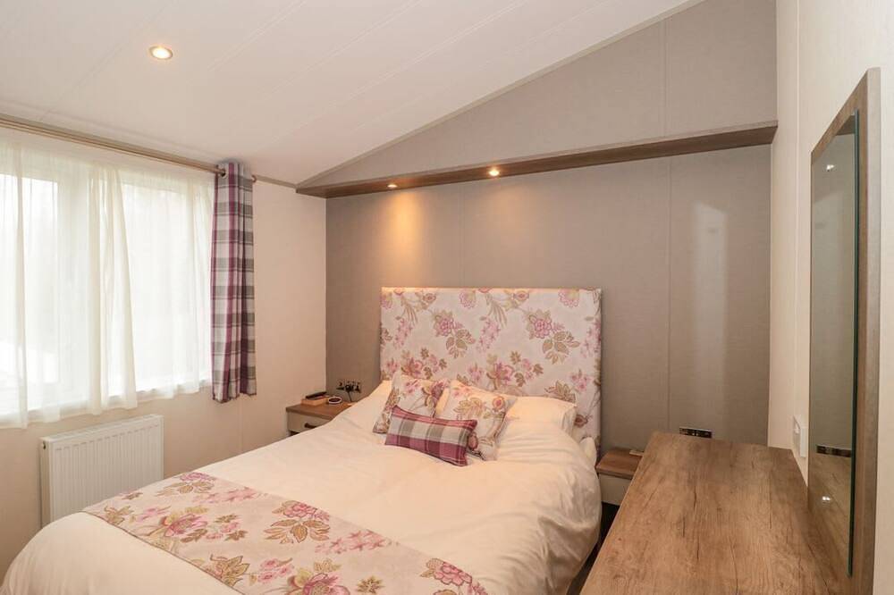 Gwydn Lodge, Downton, Hampshire in Milford-on-Sea, Hampshire