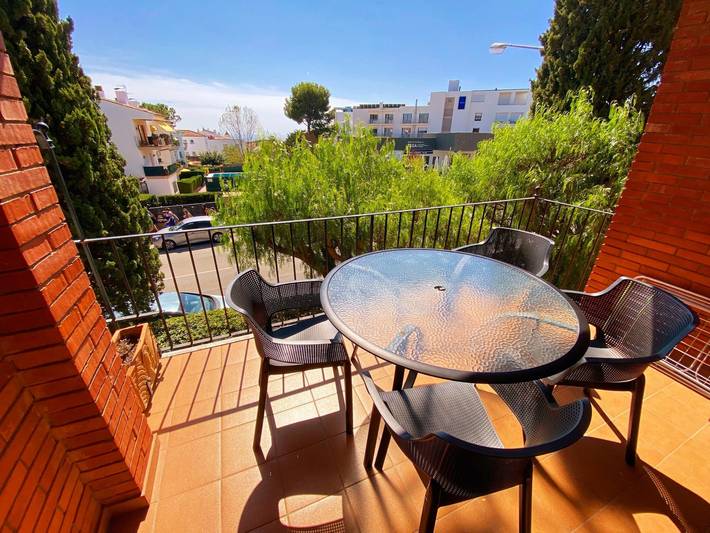 Location de vacances pour 6 personnes, avec balcon et vue sur l’océan, adapté aux familles dans Calella de Palafrugell