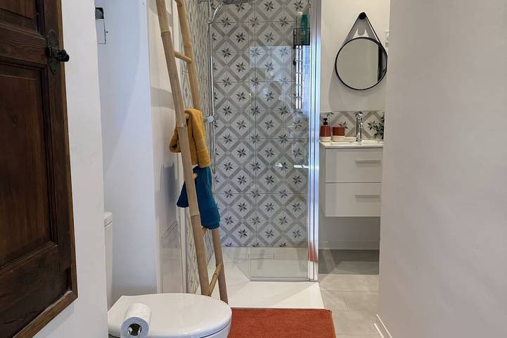 Appartement entier, Appartement provençal au coeur de Cotignac in Cotignac, Région de Brignoles