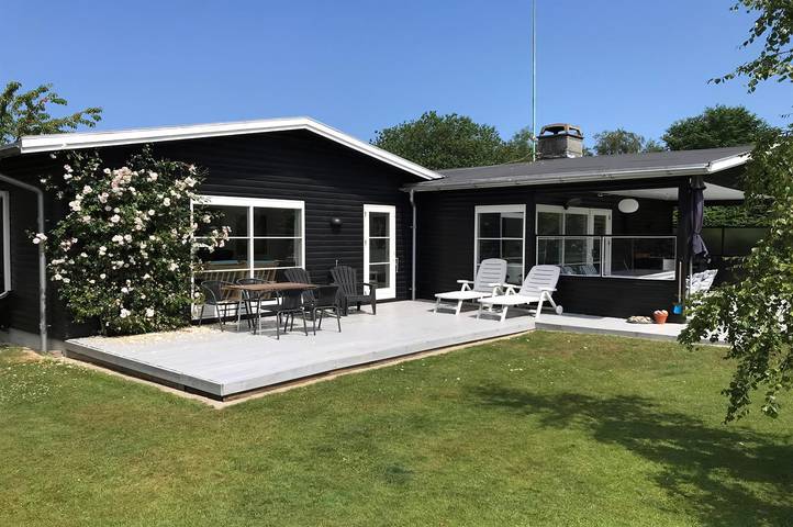 Ferienhaus für 6 Personen, mit Terrasse und Garten