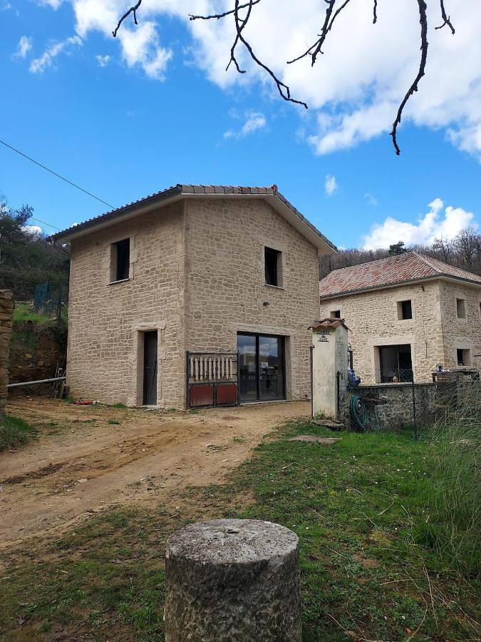 Maison en Drôme des Collines in Charmes-sur-l'Herbasse, Région de Valence
