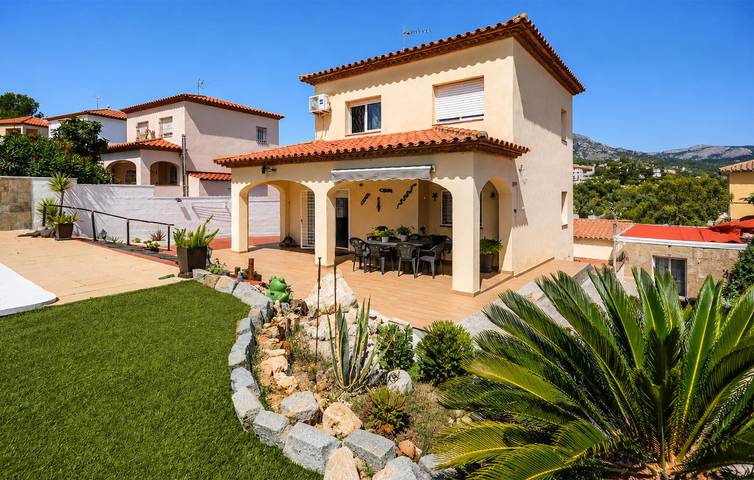 Maison de vacances pour 6 personnes, avec piscine et terrasse, animaux acceptés - 1