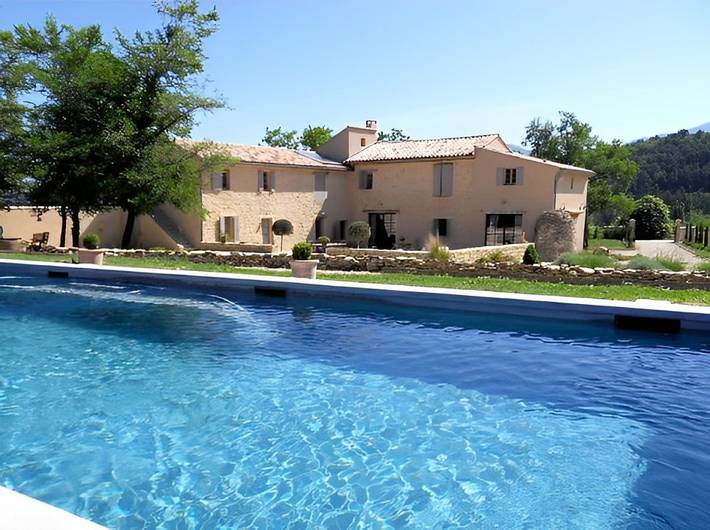 Location de vacances pour 2 personnes, avec jardin et piscine à Malaucène - 2