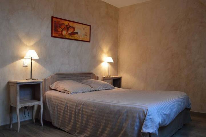 Gîte pour 6 personnes, avec Terrasse et Jardin à Les Moitiers-d'Allonne - 4