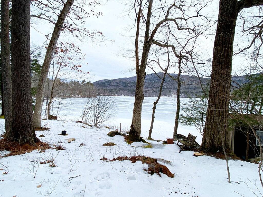 4bd/3b -Tranquil Lakefront rental neighboring Lake Winnipesaukee & Squam in Moultonborough, Squam Lake