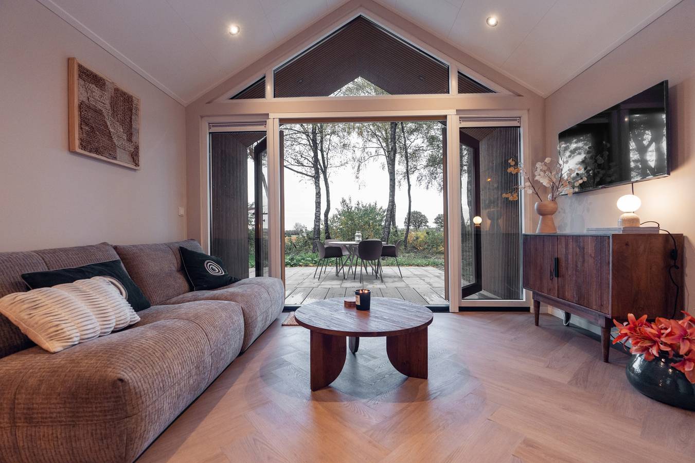 Modern ingerichte 4 persoons lodge met hottub in Haarle in Sallandse Heuvelrug