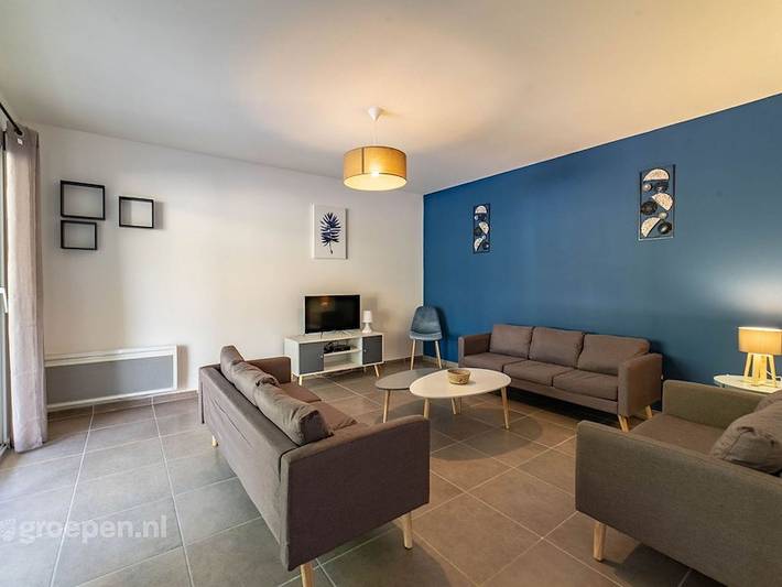 Location de vacances pour 14 personnes, avec balcon/terrasse et terrasse à Vesseaux - 2