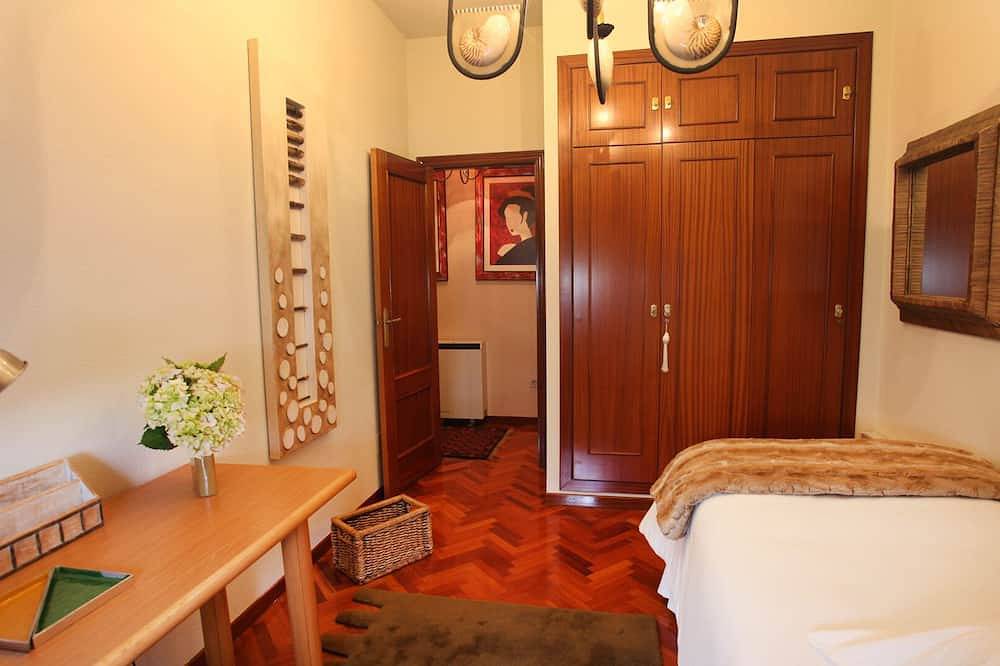 Ganze Wohnung, Wohnung mit Terrasse über dem Meer im Bereich Grande Strand in Malpica de Bergantiños, Costa da Morte