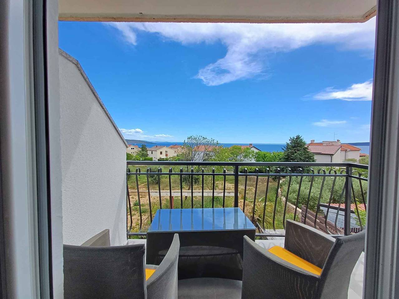 Entire studio, Studio mit Klimaanlage und Meerblick  in Krk Town, Krk