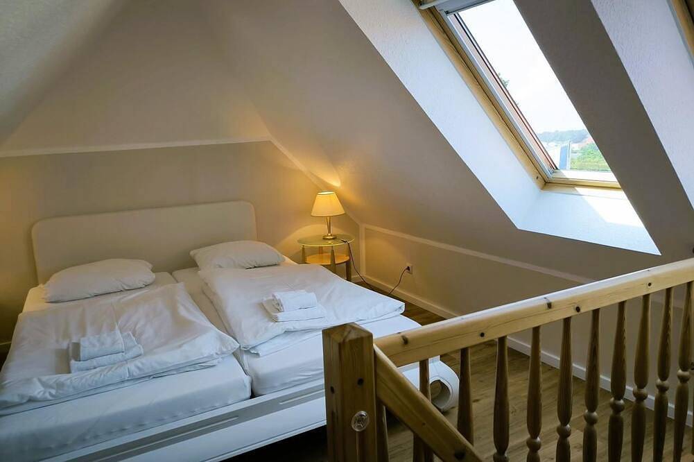 04 schöne 2-Raum-Ferienwohnung m. verglaster Veranda - ruhig gelegenes in Strand Göhren, Göhren