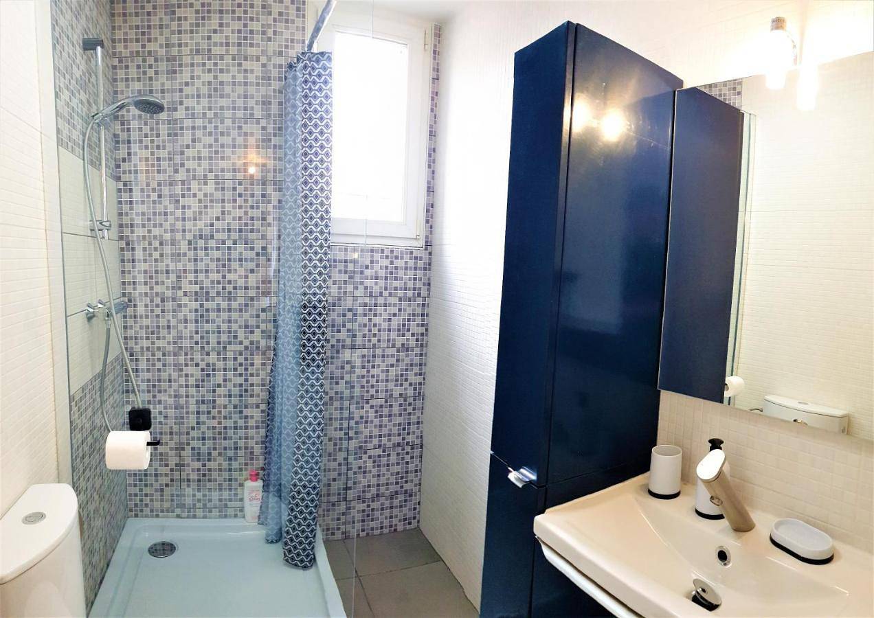 Appartement entier, Ecrin à migennes balcon-vélo-gare-clim in Migennes, Région d'Auxerre