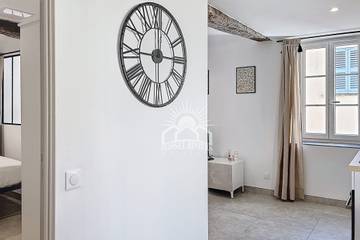 Holiday Rental for 3 People in Valbonne, Cannes region, Photo 3