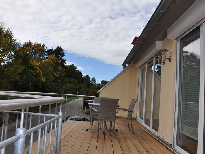 Ferienwohnung für 5 Personen, mit Balkon und Terrasse sowie Garten