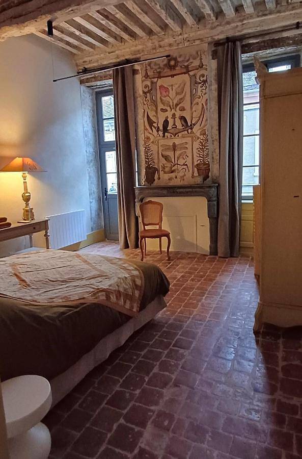 Gîte pour 2 personnes dans Office De Tourisme D Avallon